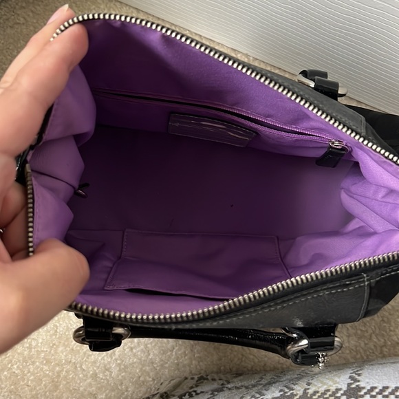 Coach bag in great used condition black - Picture 8 of 10